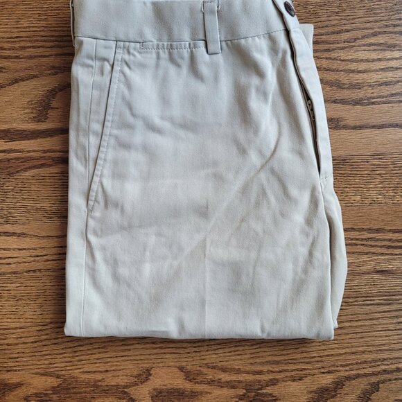 Lot of 2 Eddie Bauer 33 x 32 Wrinkle Free Classic Cut Khaki Pants - Picture 3 of 16